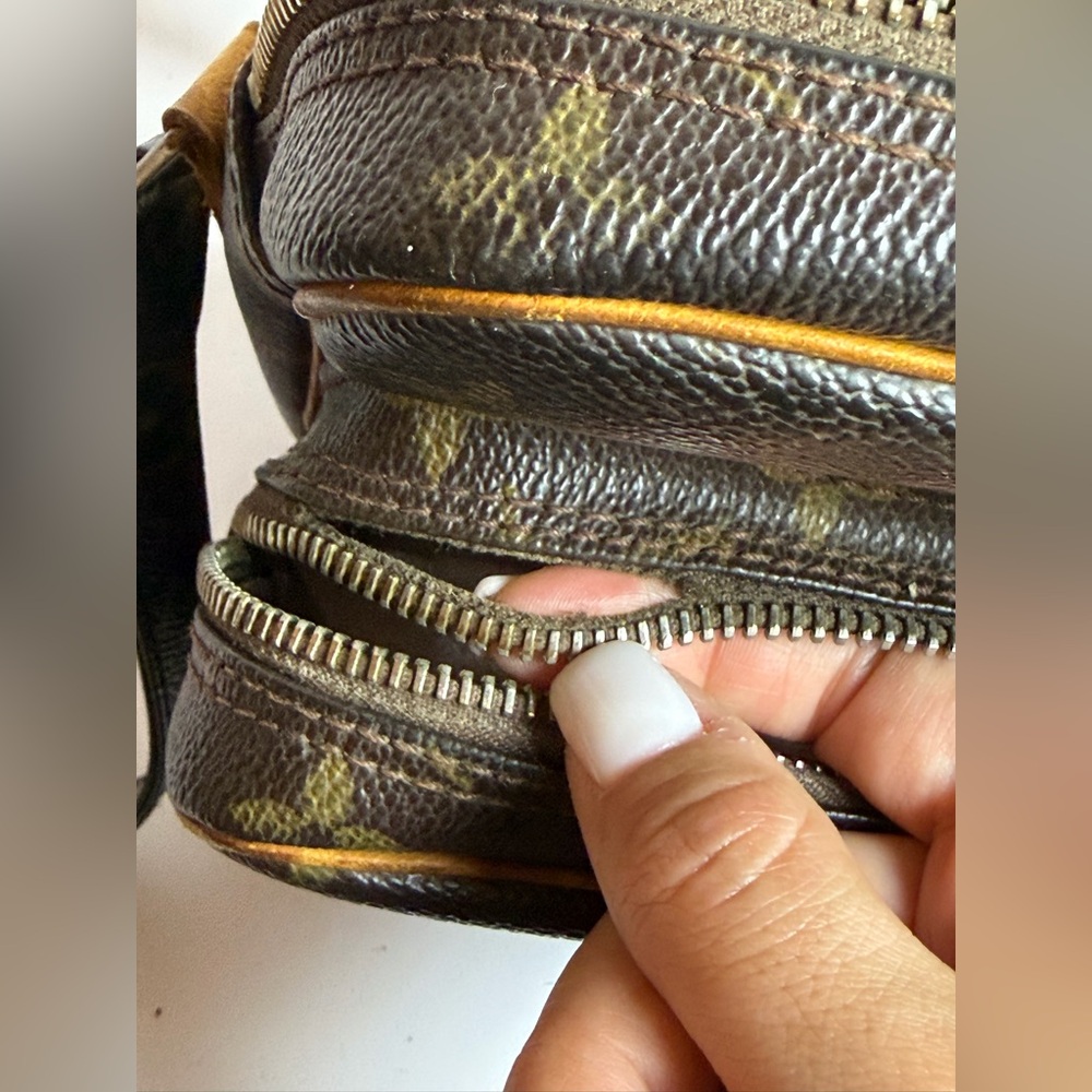 Louis Vuitton Amazon Monogram Canvas Crossbody Bag - Picture 6 of 14